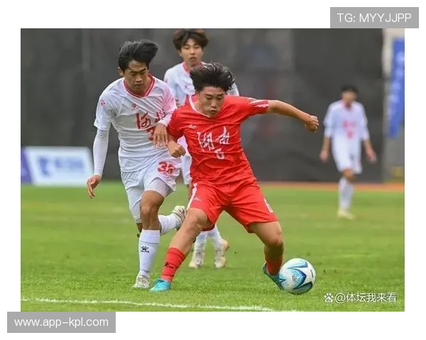 法甲球员社区活动，青少年足球推广计划开展