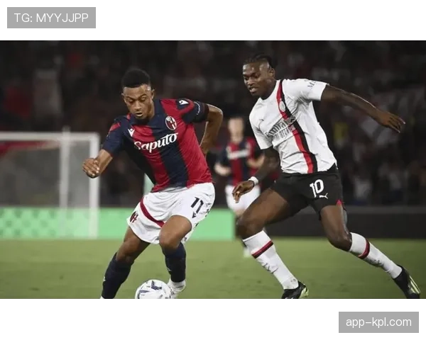 现场:AC米兰对阵罗马,莱奥开场3分钟闪击破门 现场:AC米兰对阵罗马,莱奥开场3分钟闪击破门